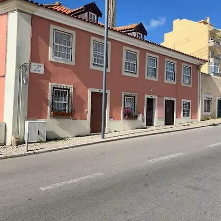 Apartment Luxury Artistic Digital Nomad Getaway W/ Terrace Lissabon