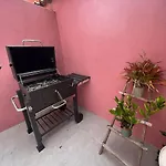 Luxury Artistic Digital Nomad Getaway W/ Terrace