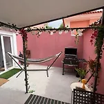 Apartman Luxury Artistic Digital Nomad Getaway W/ Terrace *