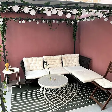 Апартаменты Luxury Artistic Digital Nomad Getaway W/ Terrace